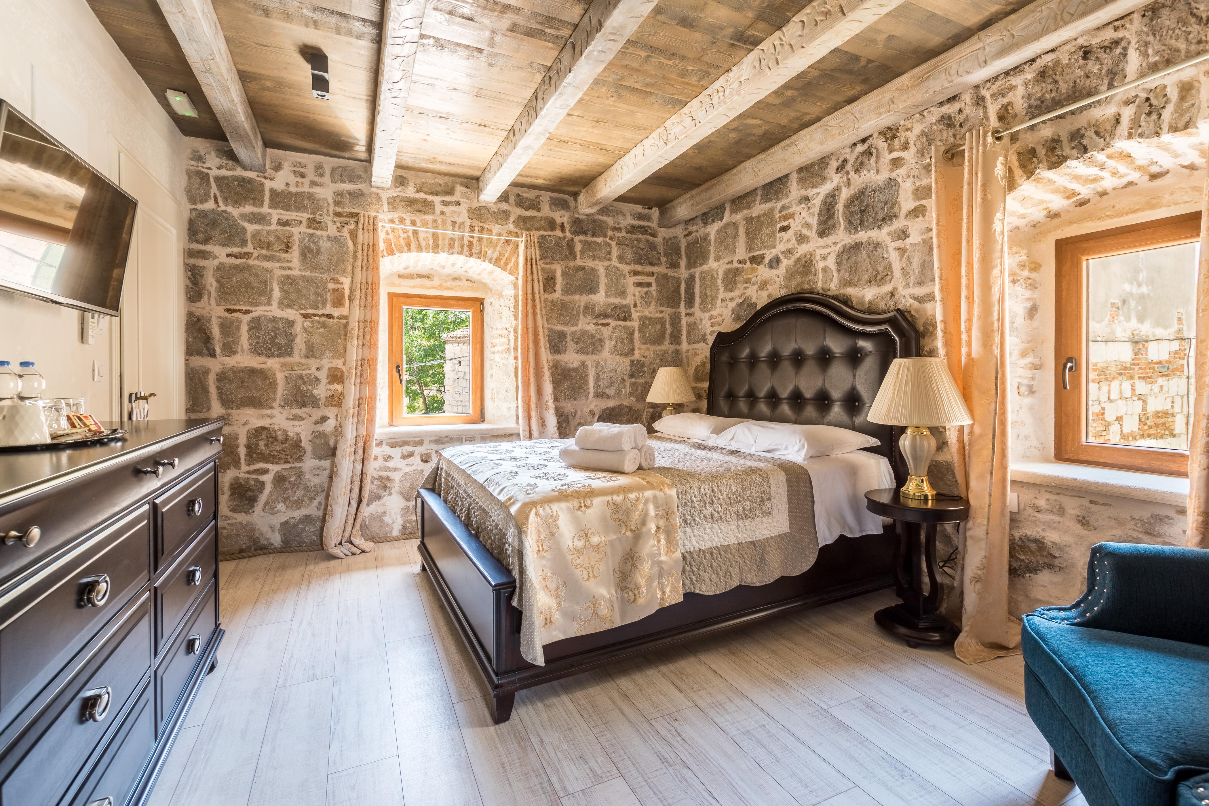 Heritage Palace Varos - Mag Quaint & Elegant Boutique Hotels Split Exterior photo